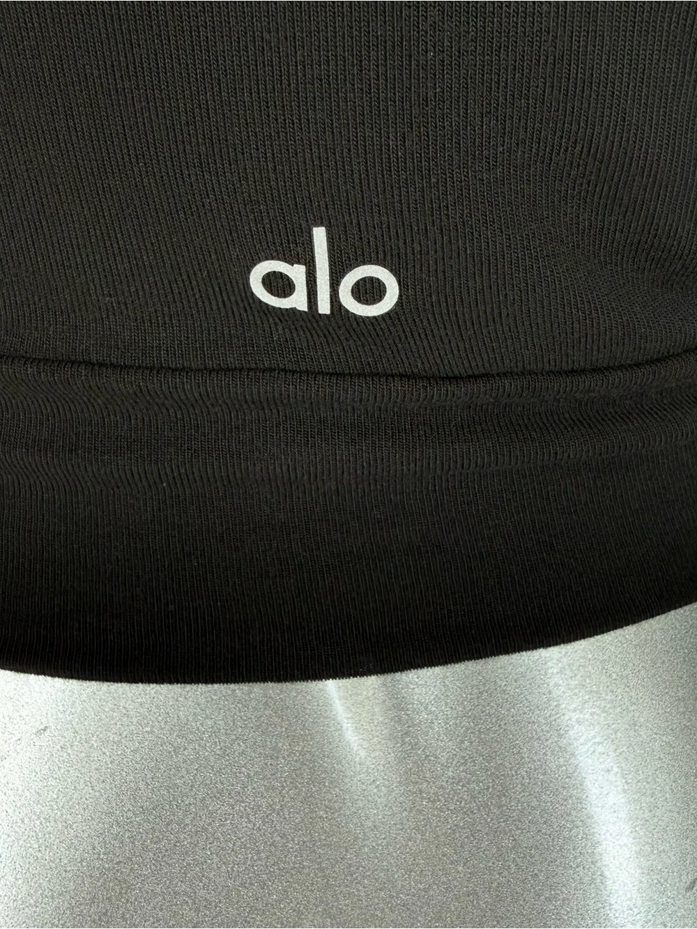 ALO Yoga women long sleeve black top size S